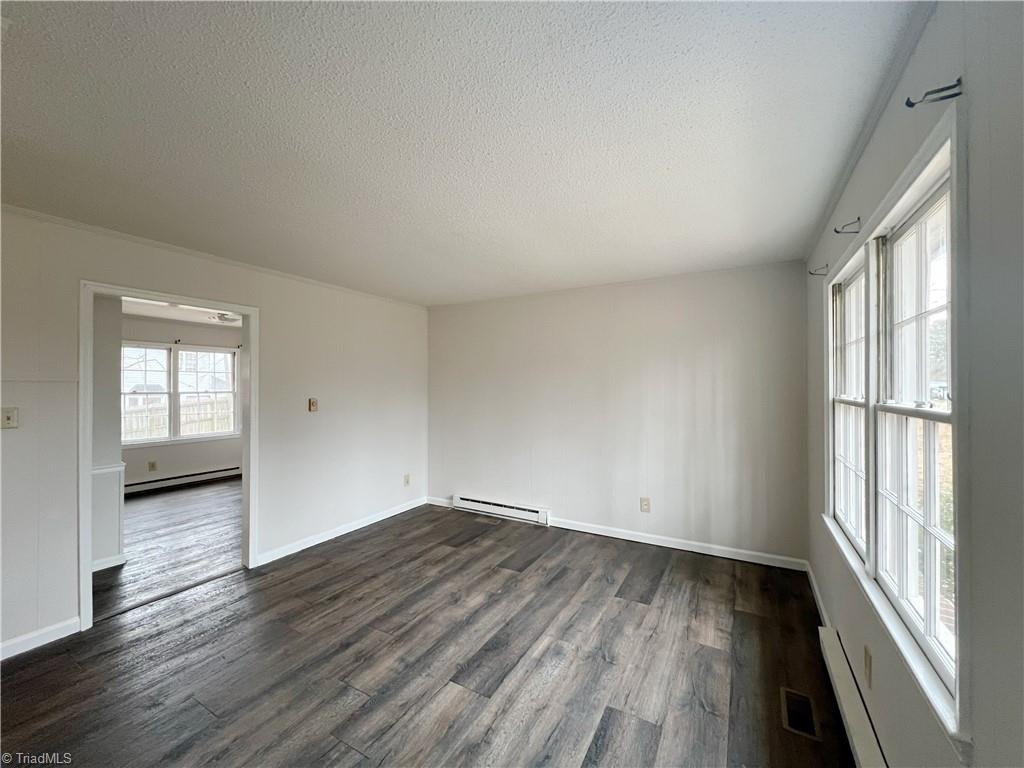 property viewer photo 1