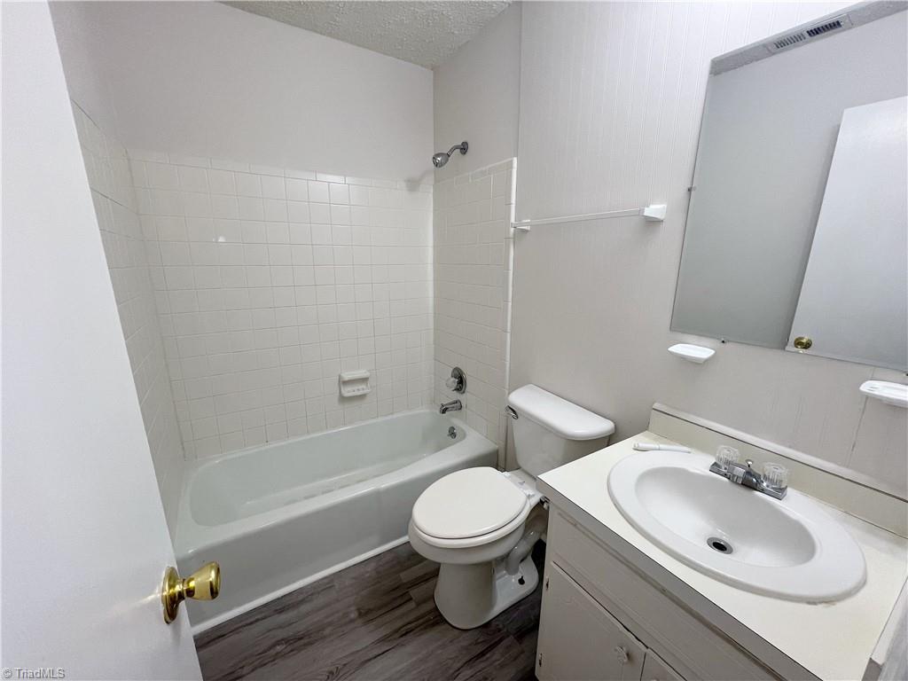 property viewer photo 16