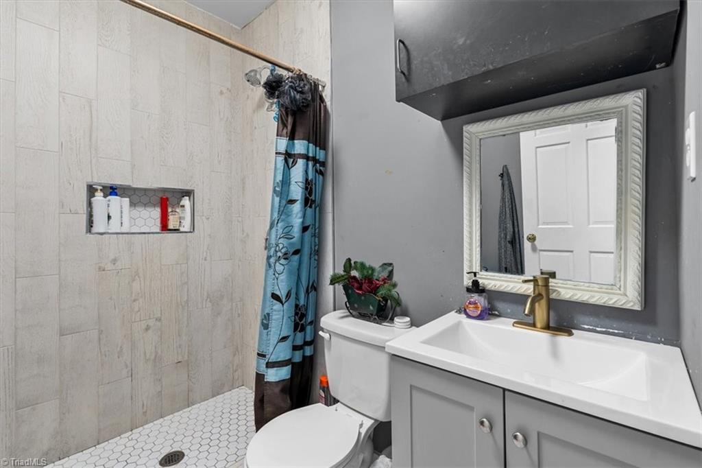 property viewer photo 19