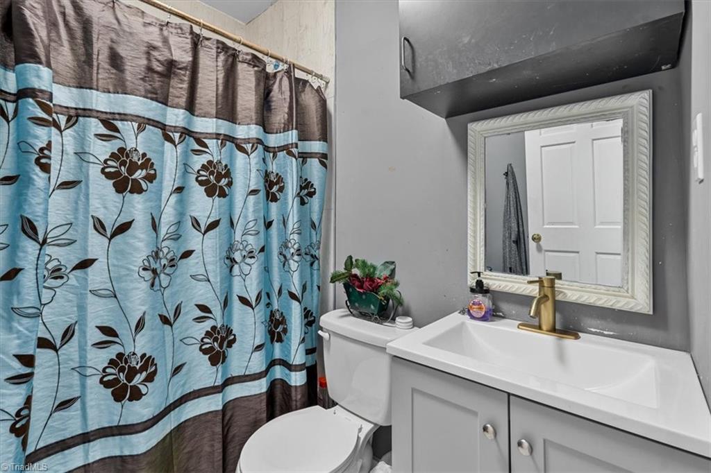 property viewer photo 20
