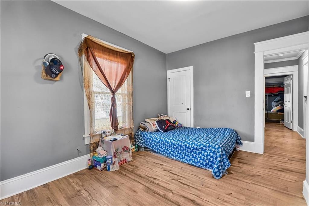 property viewer photo 22