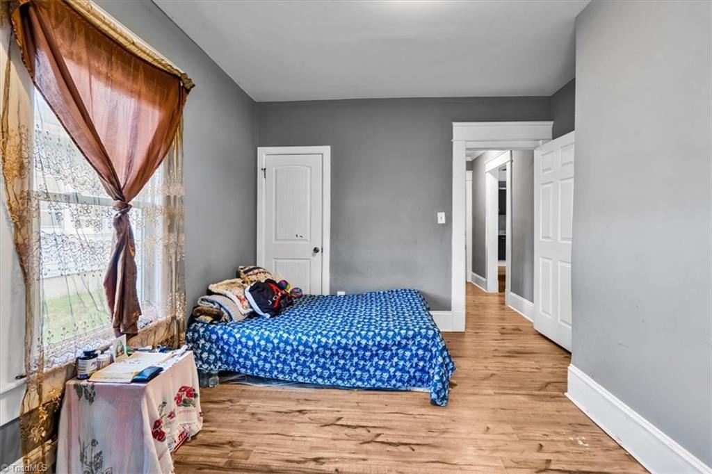 property viewer photo 23