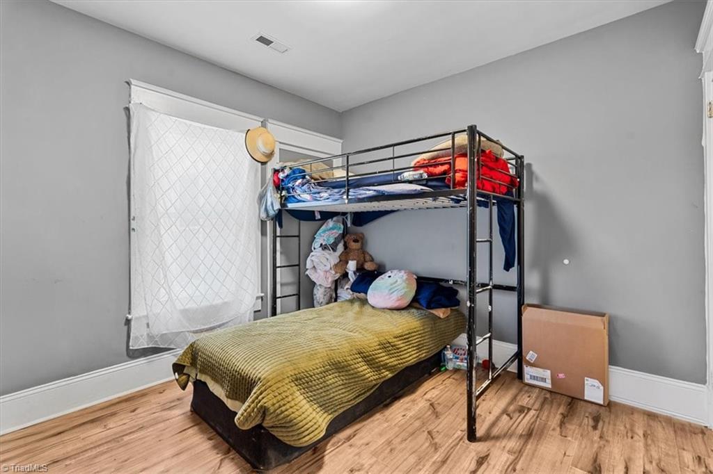 property viewer photo 26