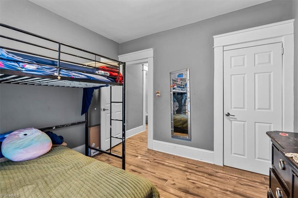 property viewer photo 27