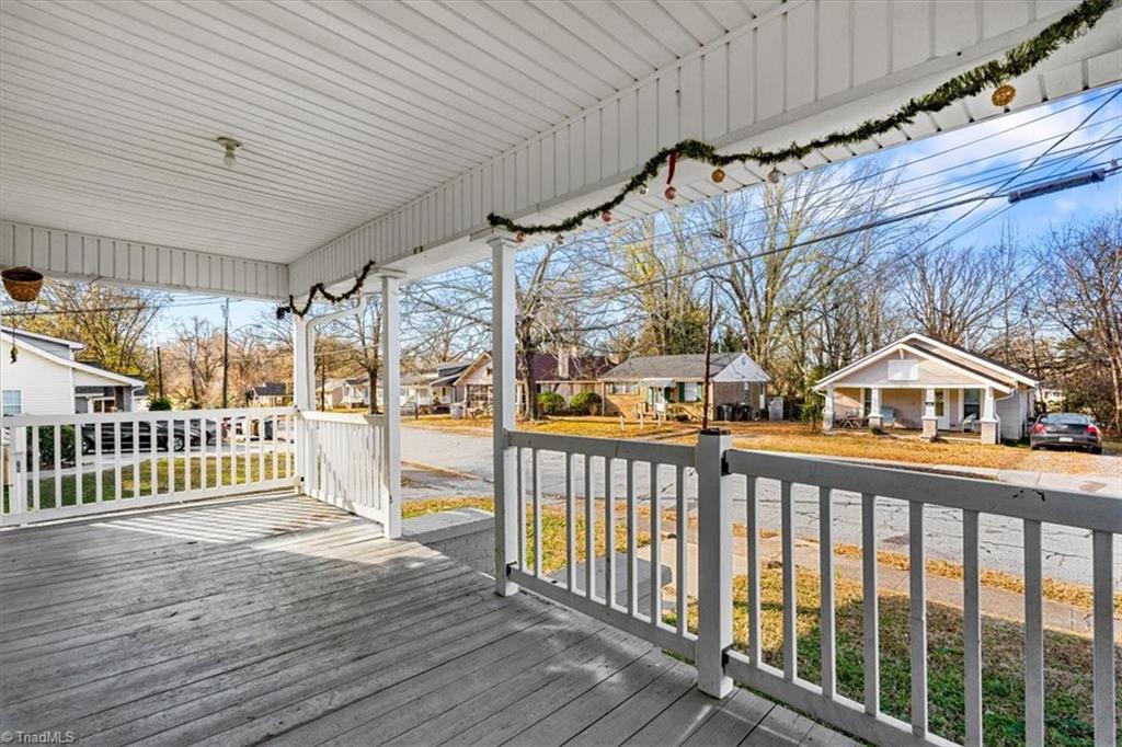 property viewer photo 3