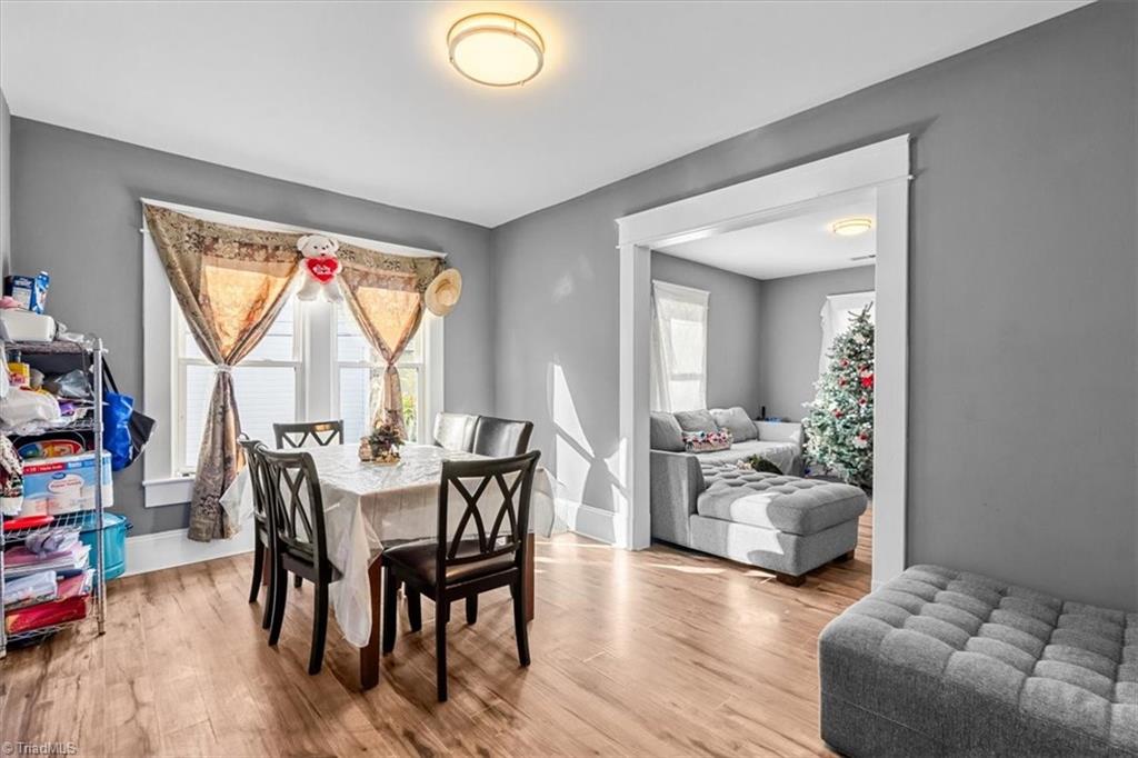property viewer photo 8