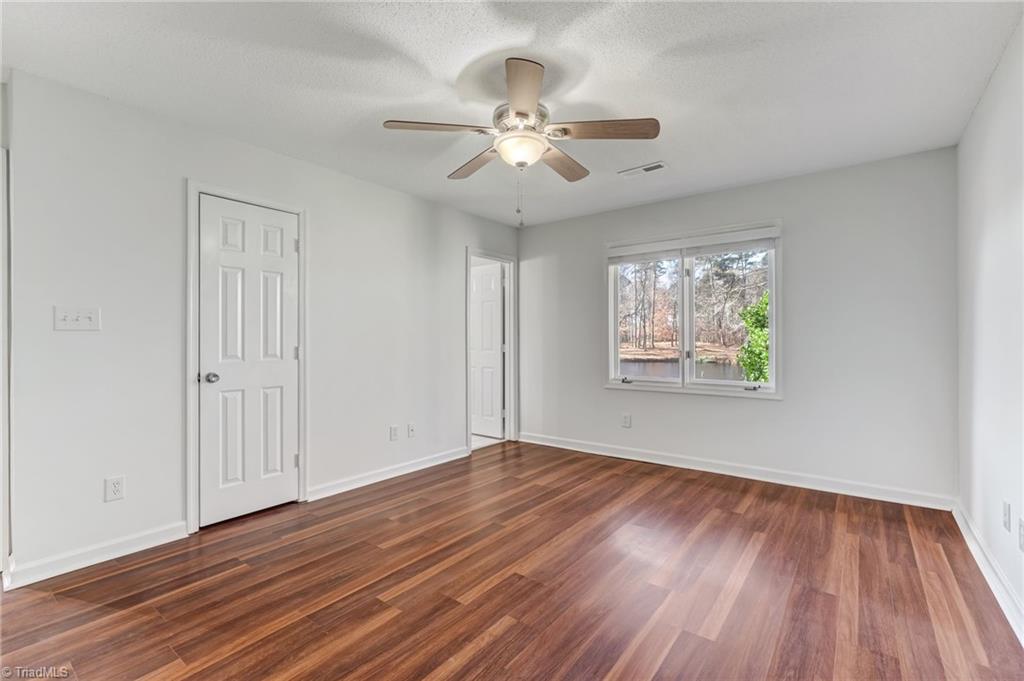 property viewer photo 11