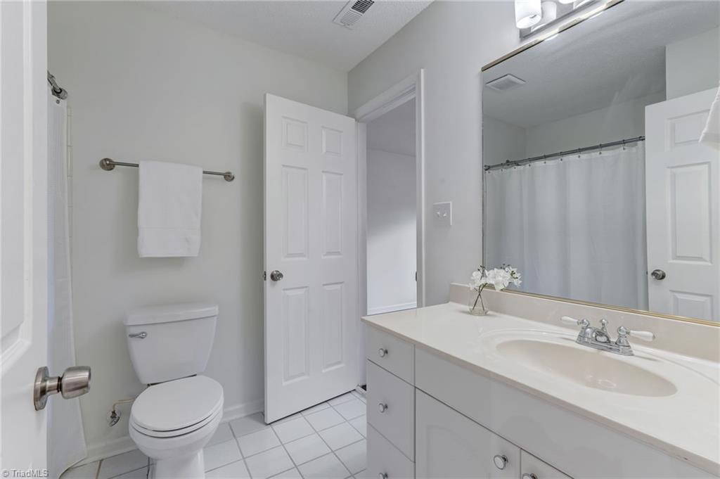 property viewer photo 16