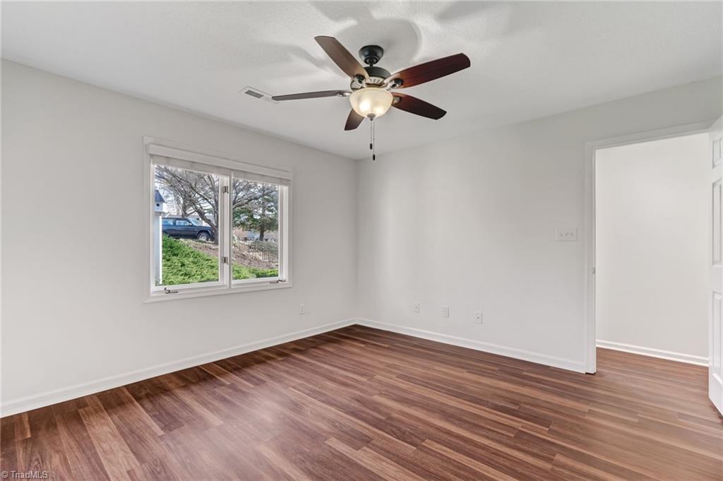 property viewer photo 29