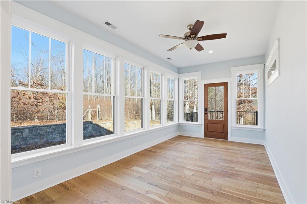 property viewer photo 10
