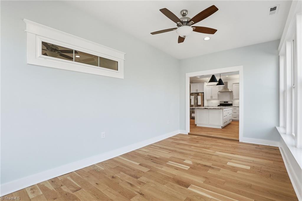 property viewer photo 11