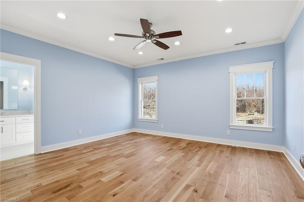 property viewer photo 13