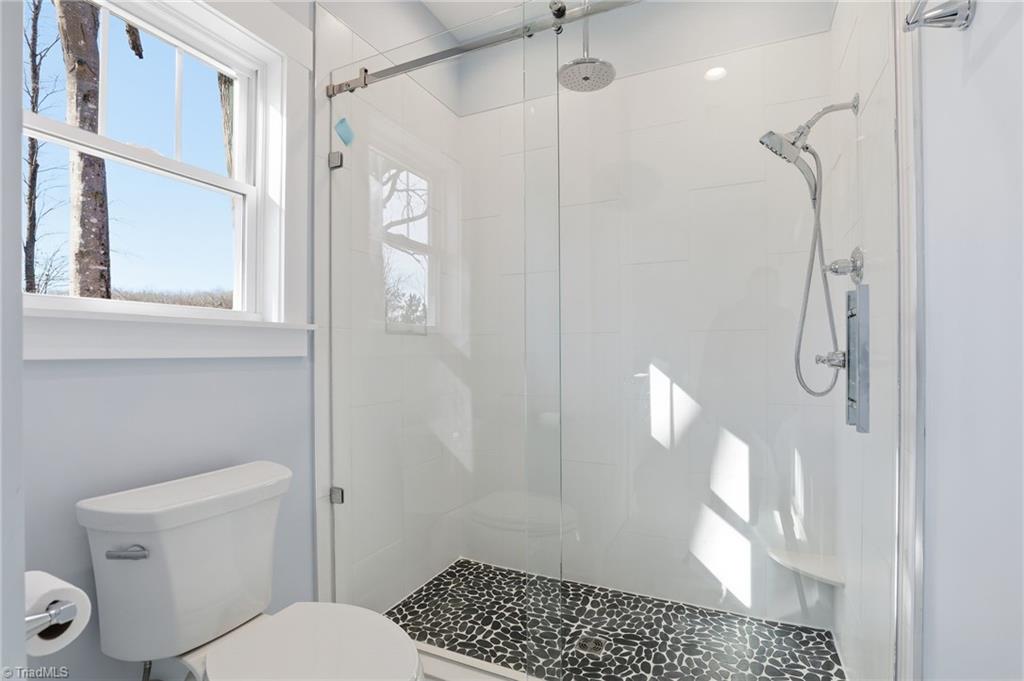 property viewer photo 15