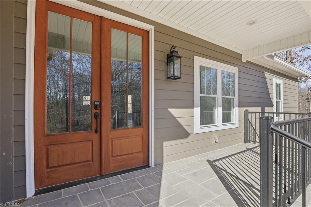 property viewer photo 2