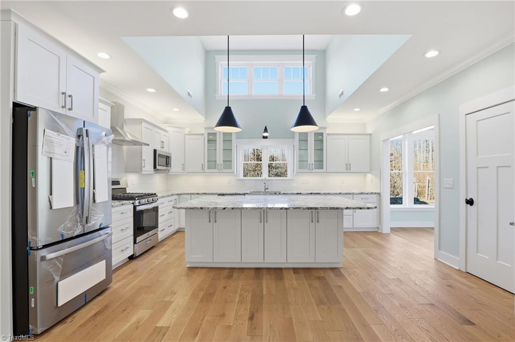 property viewer photo 8