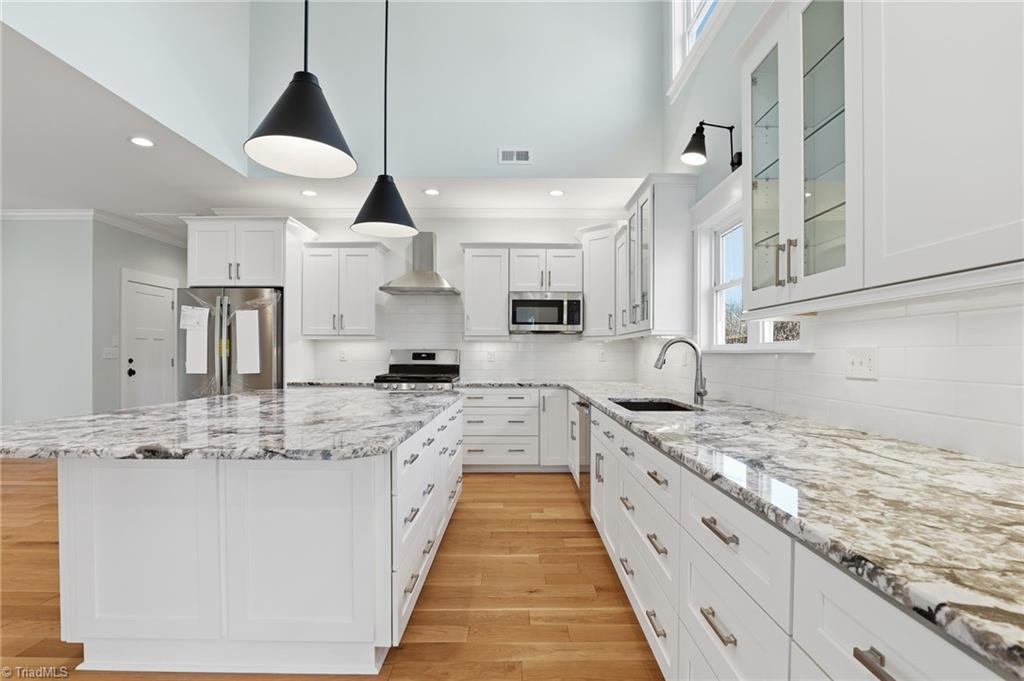 property viewer photo 9
