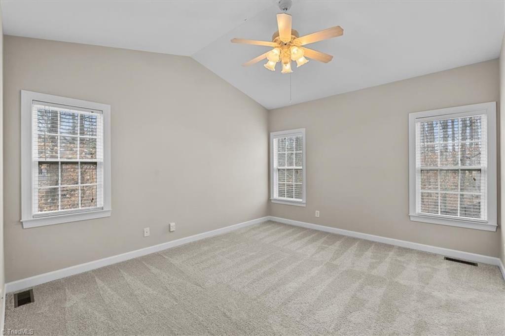 property viewer photo 17
