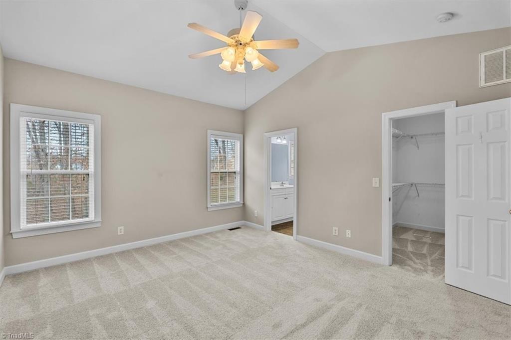 property viewer photo 18
