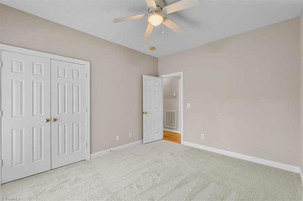 property viewer photo 23