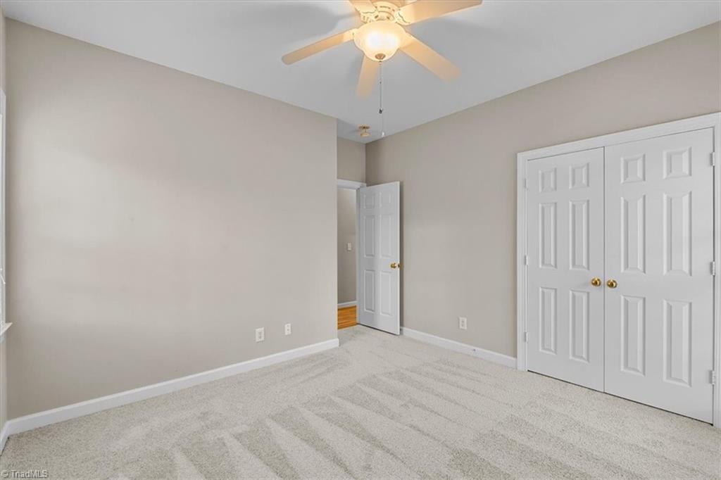 property viewer photo 26