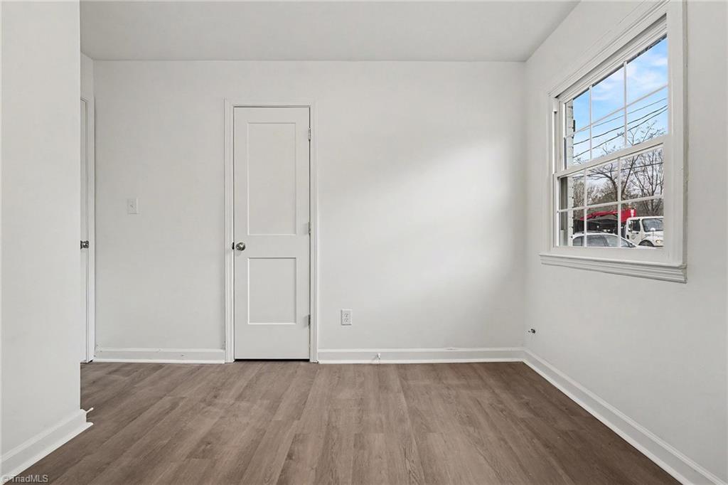property viewer photo 10