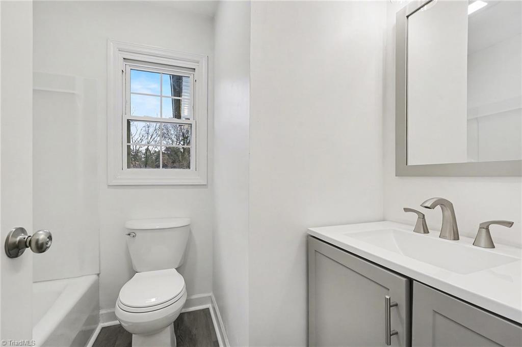 property viewer photo 11