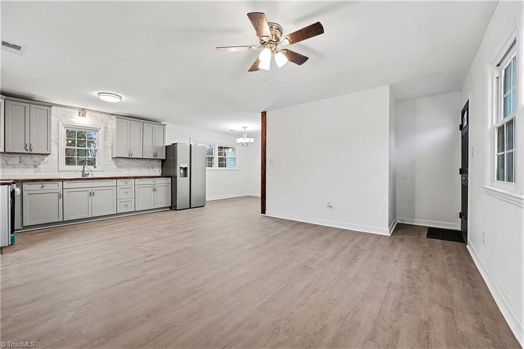 property viewer photo 4