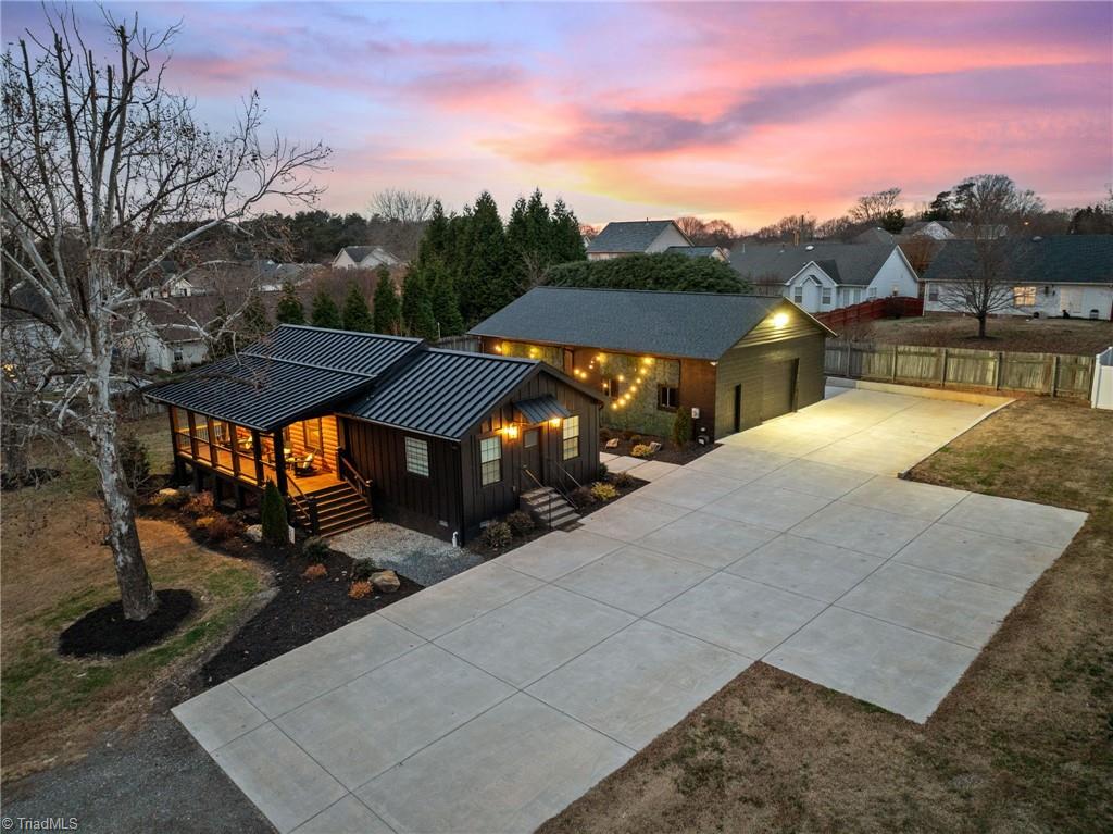property viewer photo 1