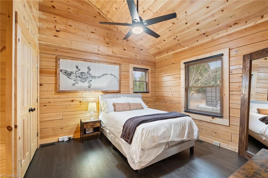 property viewer photo 25