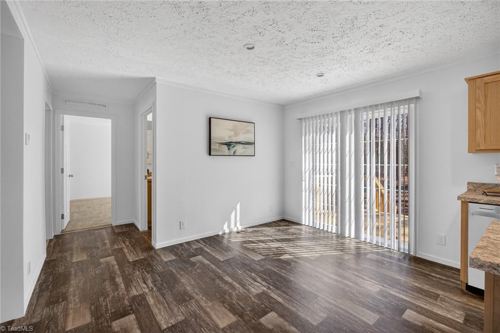 property viewer photo 10