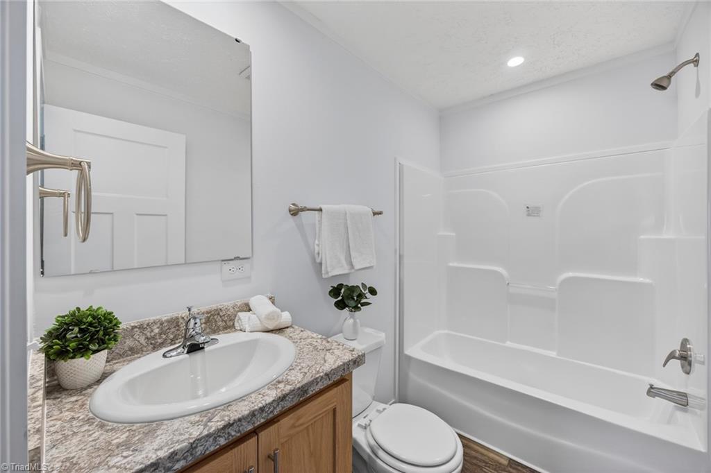 property viewer photo 25