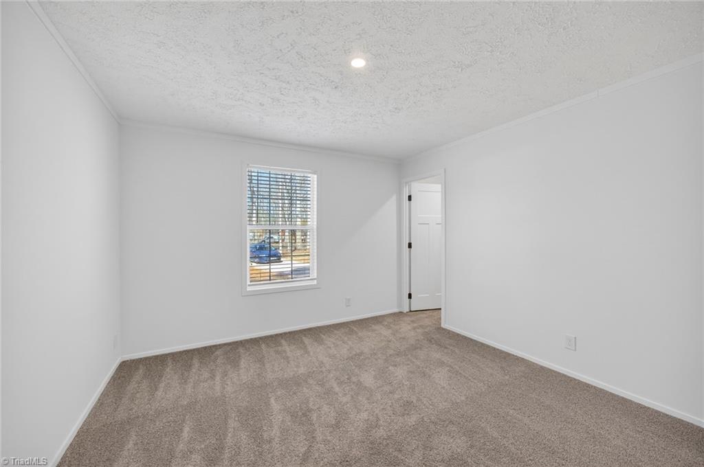 property viewer photo 26