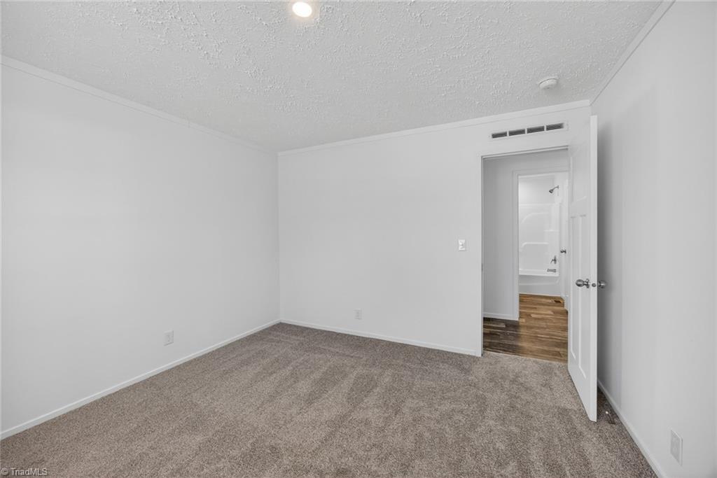 property viewer photo 28