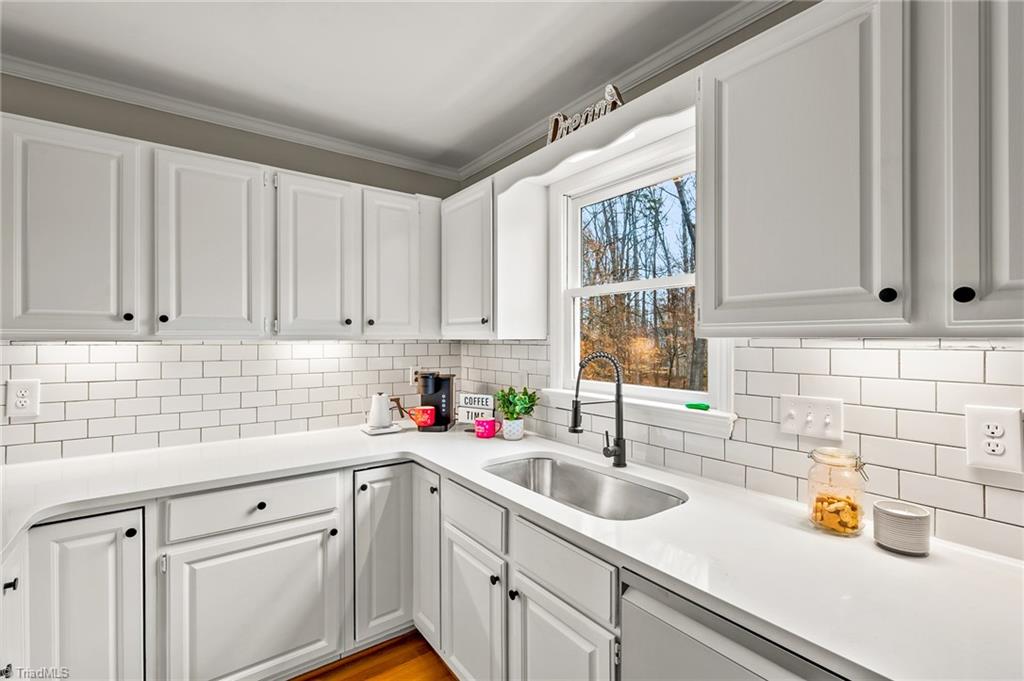 property viewer photo 10