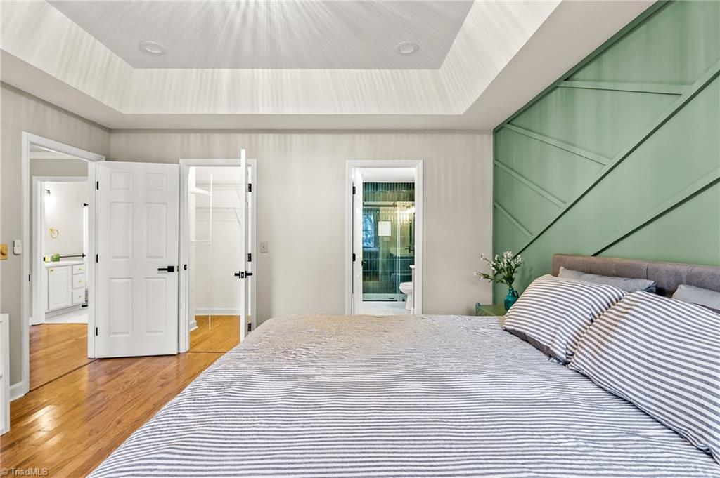 property viewer photo 15