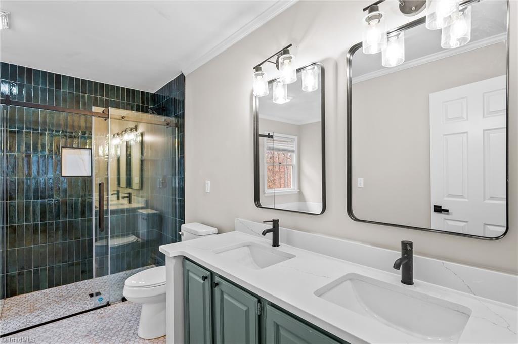 property viewer photo 18