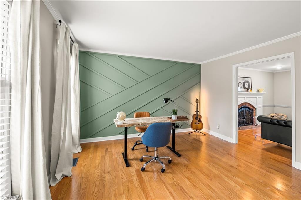 property viewer photo 2