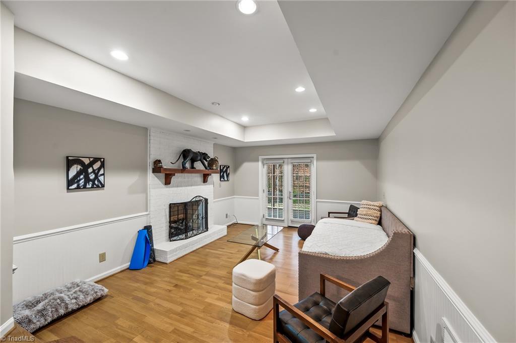 property viewer photo 24