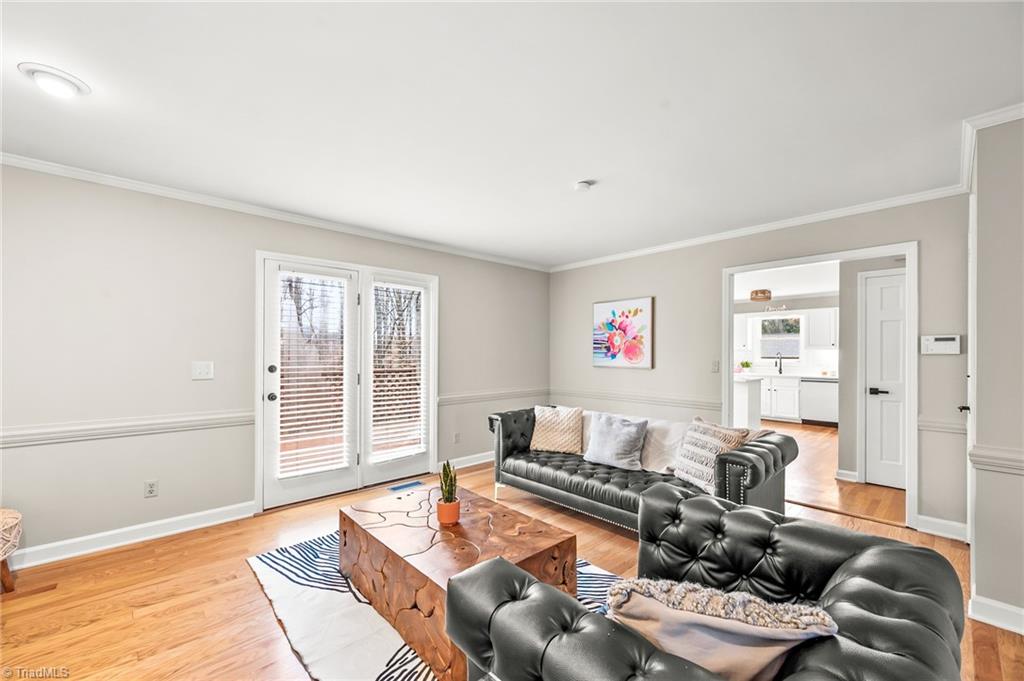 property viewer photo 5