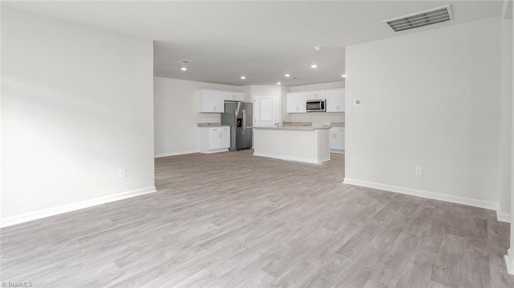 property viewer photo 8