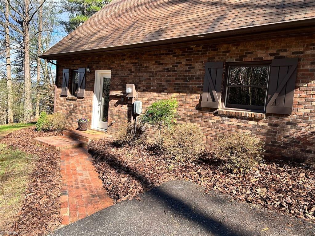 property viewer photo 3