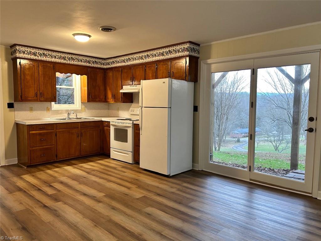 property viewer photo 9
