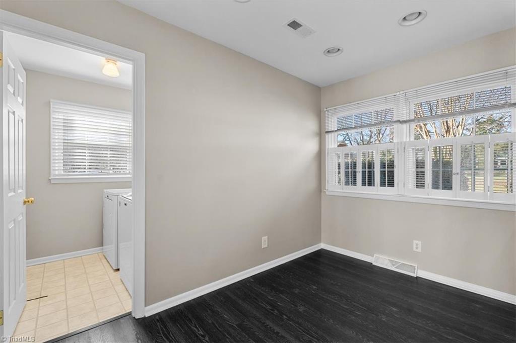 property viewer photo 16