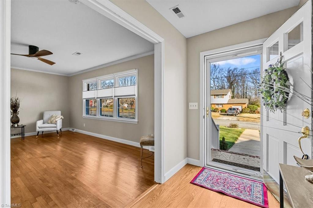 property viewer photo 3