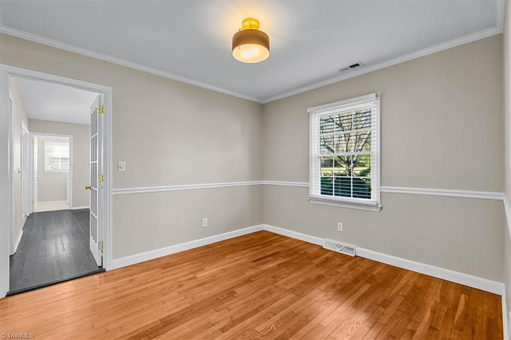 property viewer photo 35