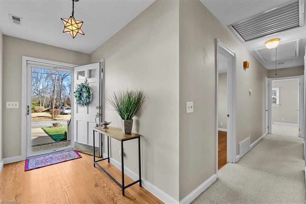 property viewer photo 4