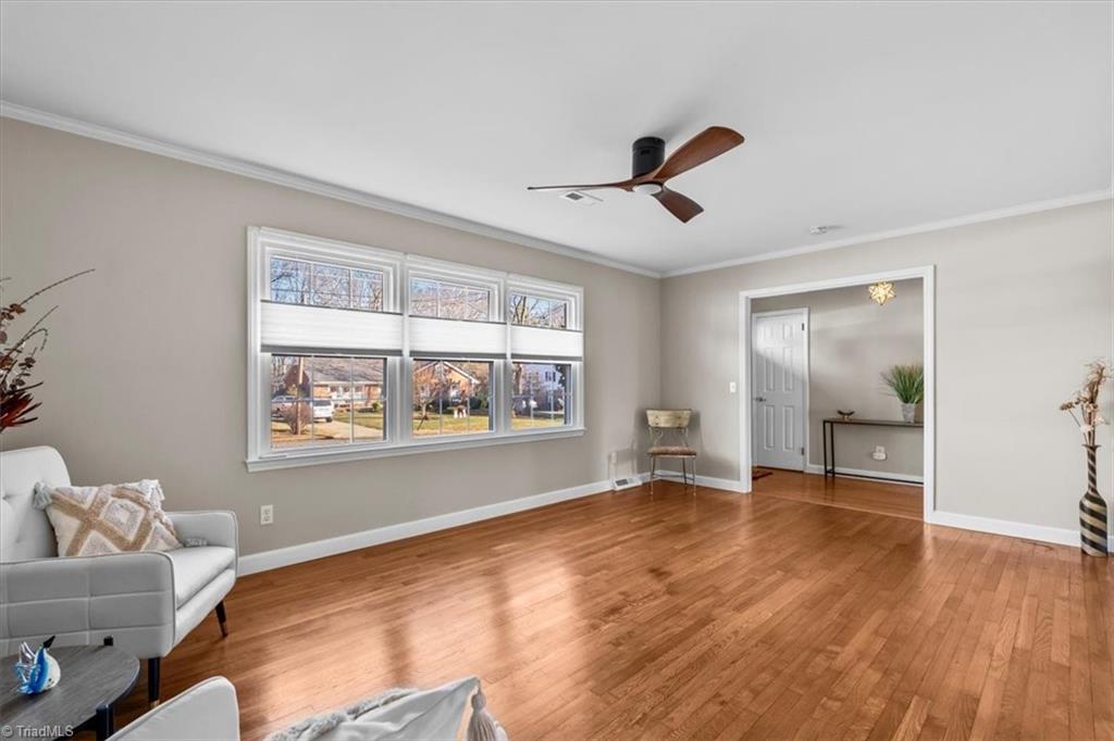 property viewer photo 5