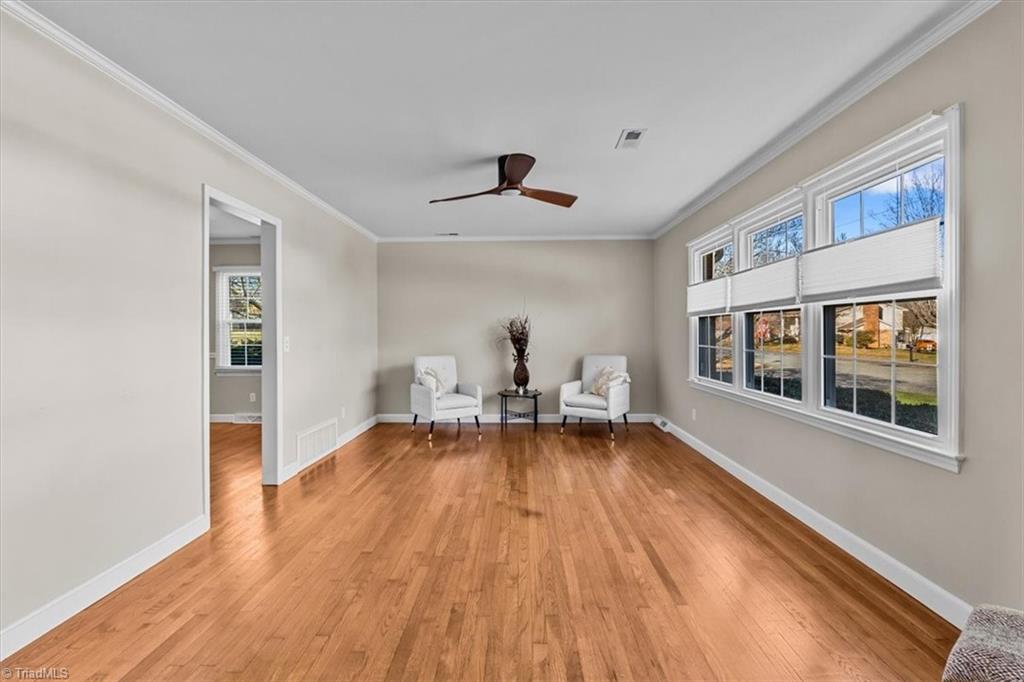 property viewer photo 6