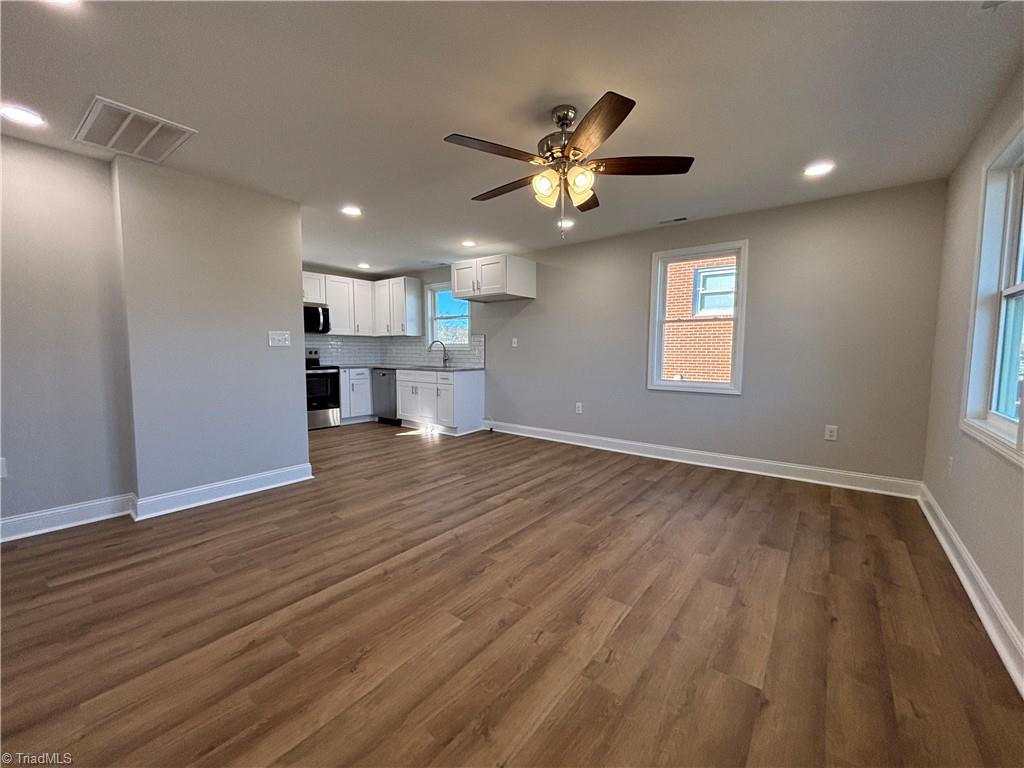 property viewer photo 4