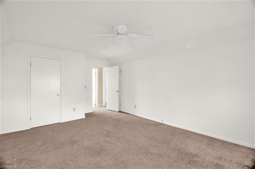 property viewer photo 16